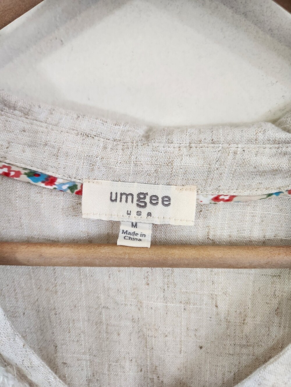 Umgee Linen Blend Oversized Blouse - Picture 9 of 10